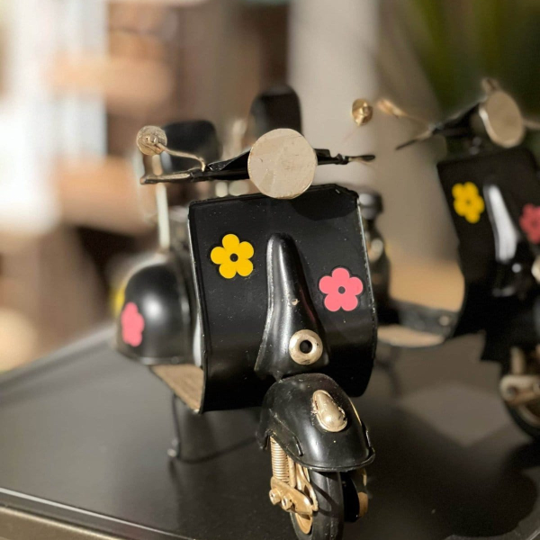 Vespa blommig - Bild 3