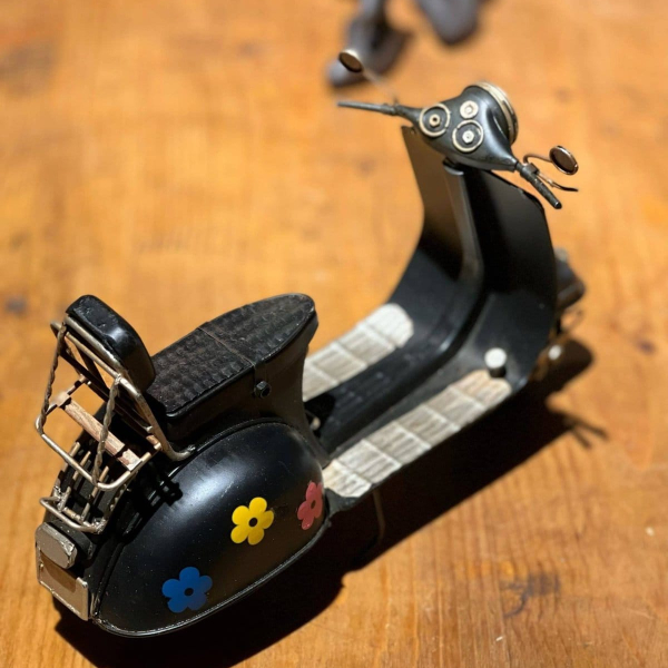 Vespa blommig - Bild 2