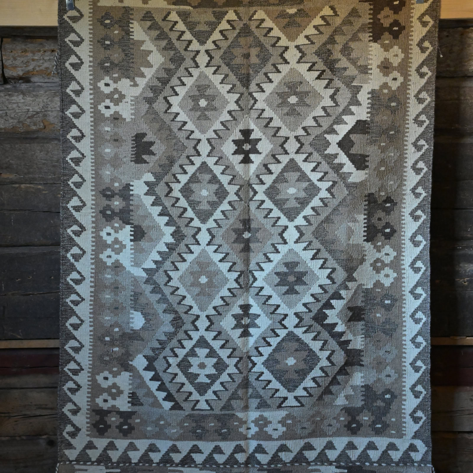 Unik handvävd kelim 128x194 cm