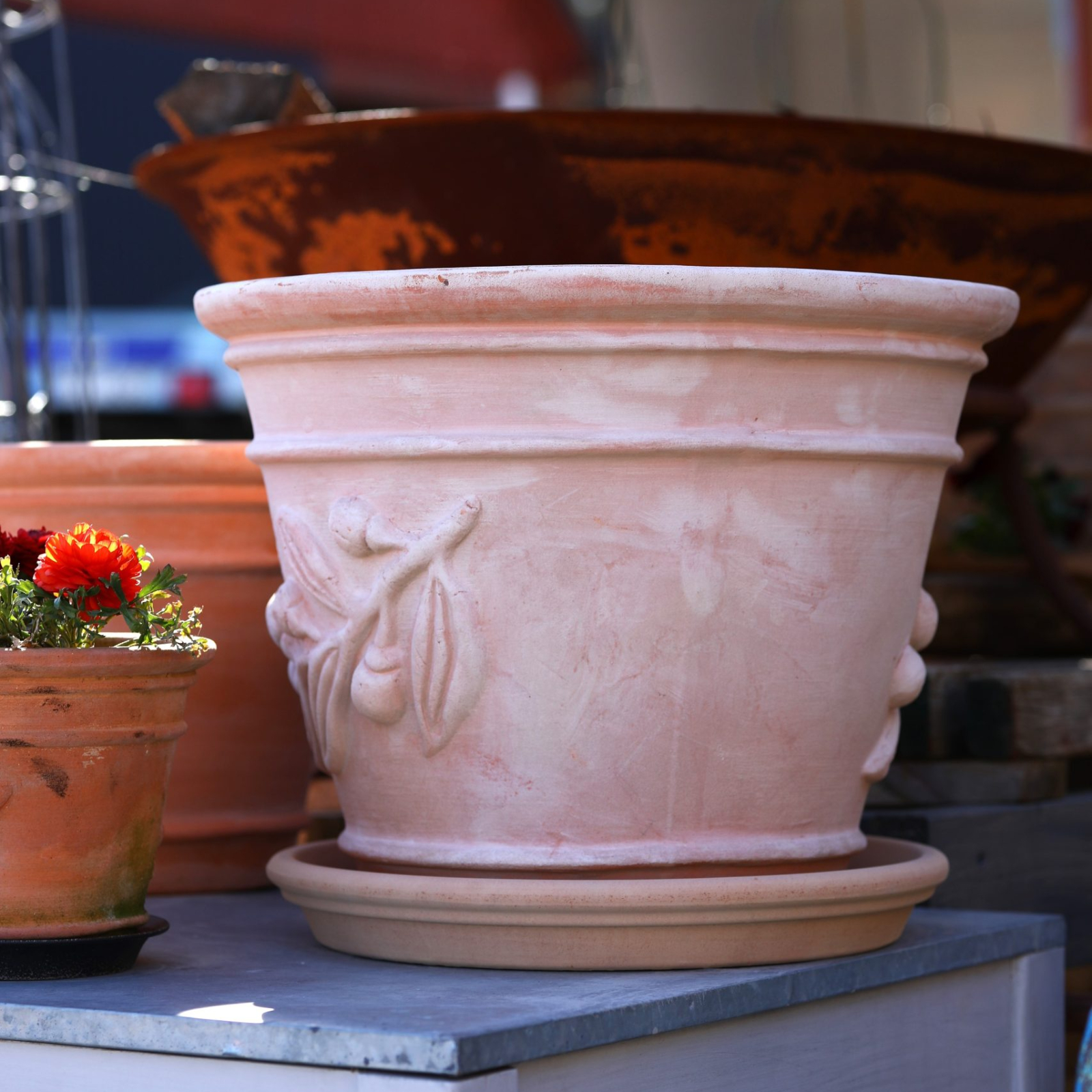 Ljust terrakottafat / fat i terrakotta Italien