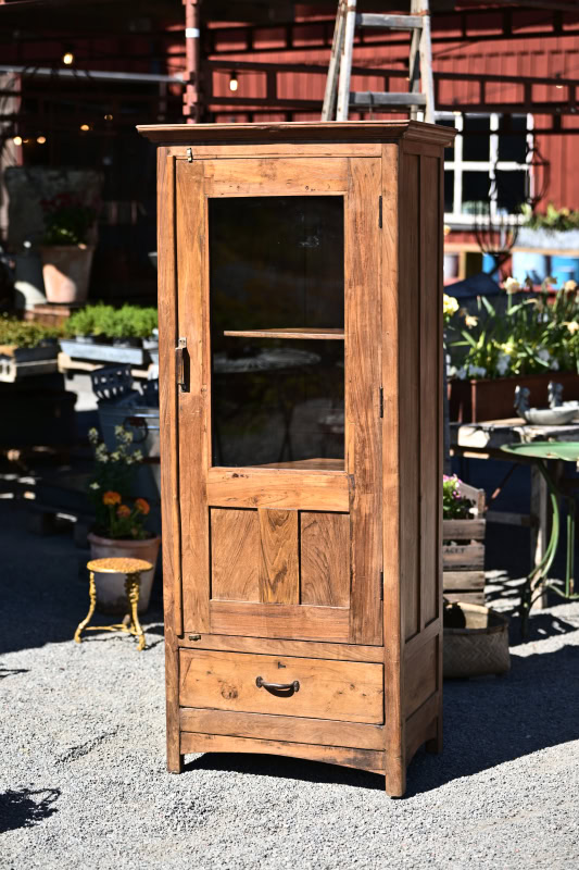 Vitrinskåp i teak med singeldörr och låda