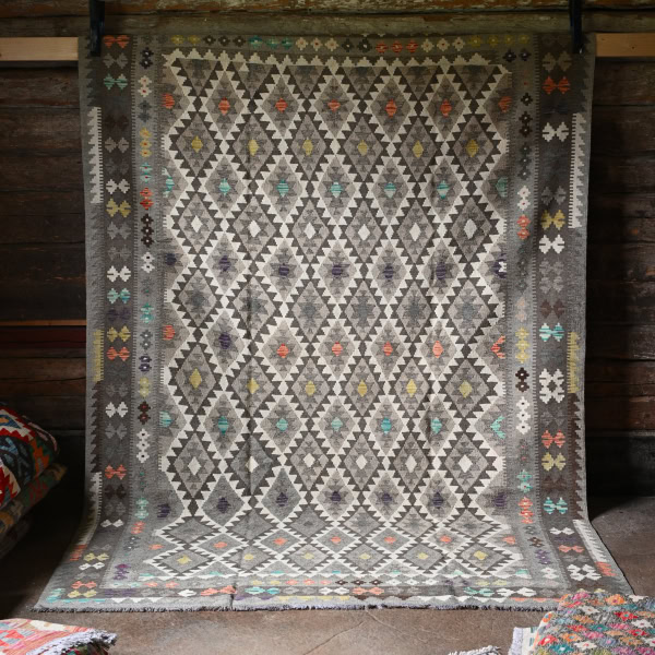 Unik handvävd kelim 210x298 cm