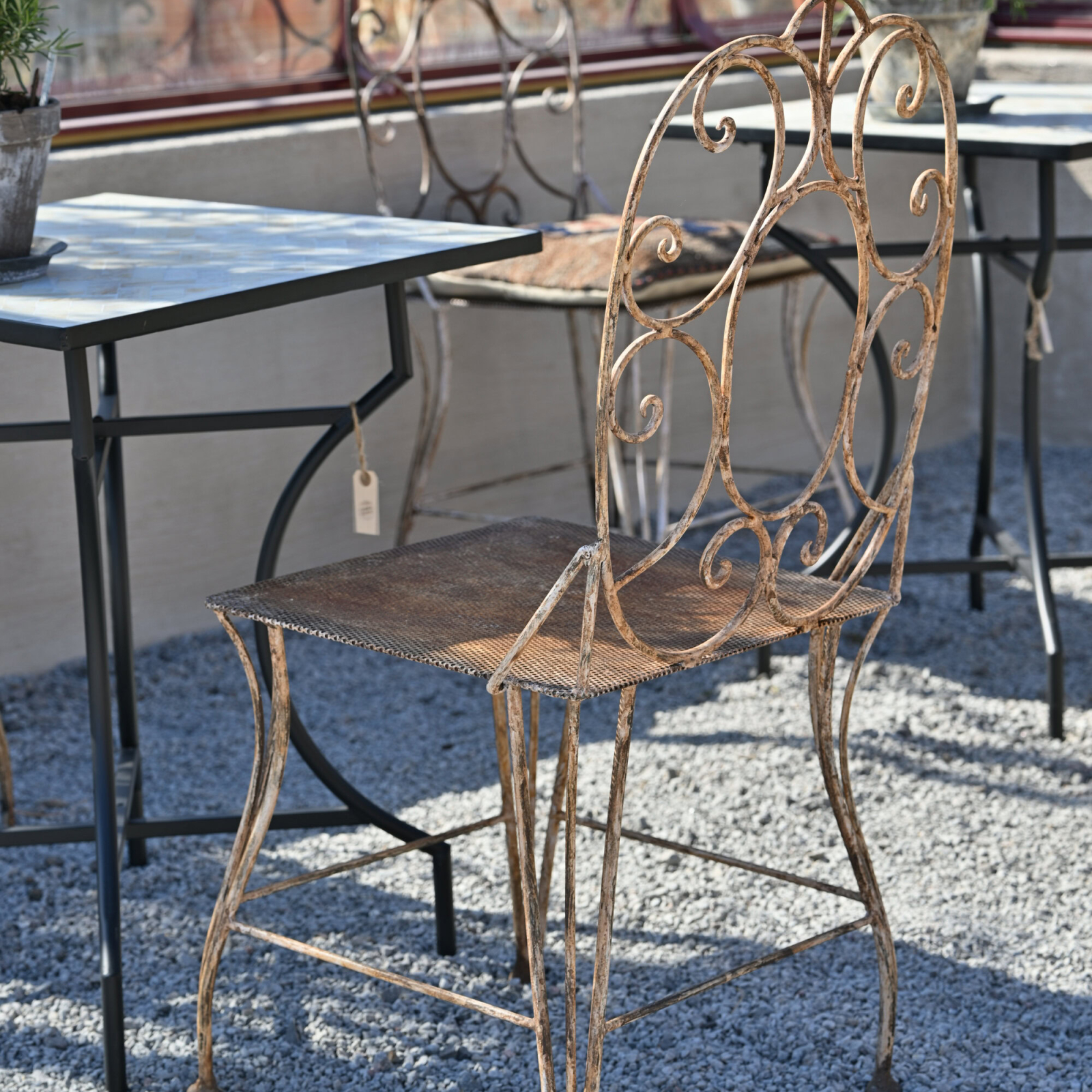 Sirlig smidesstol antikvit