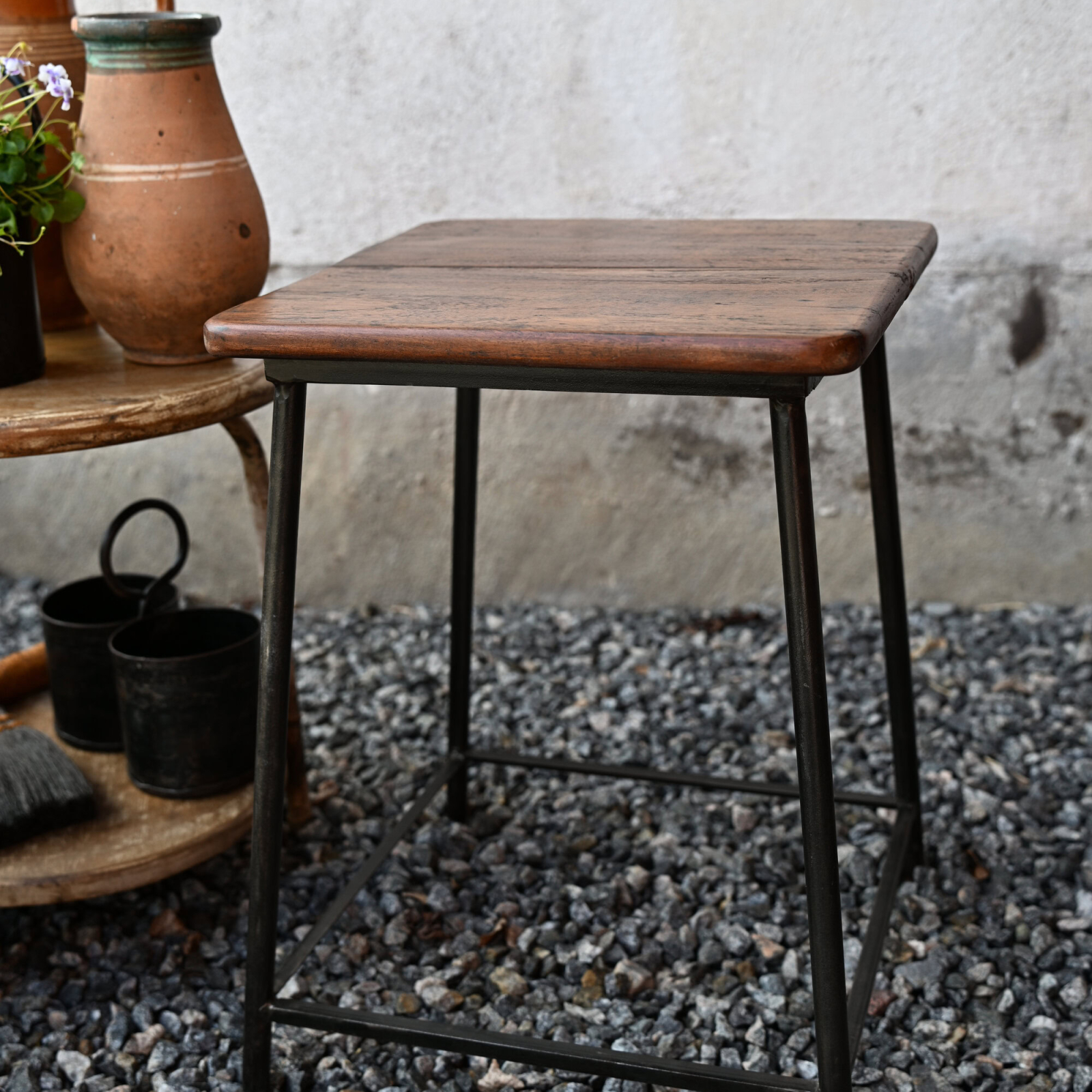 Pall med järnben vintage