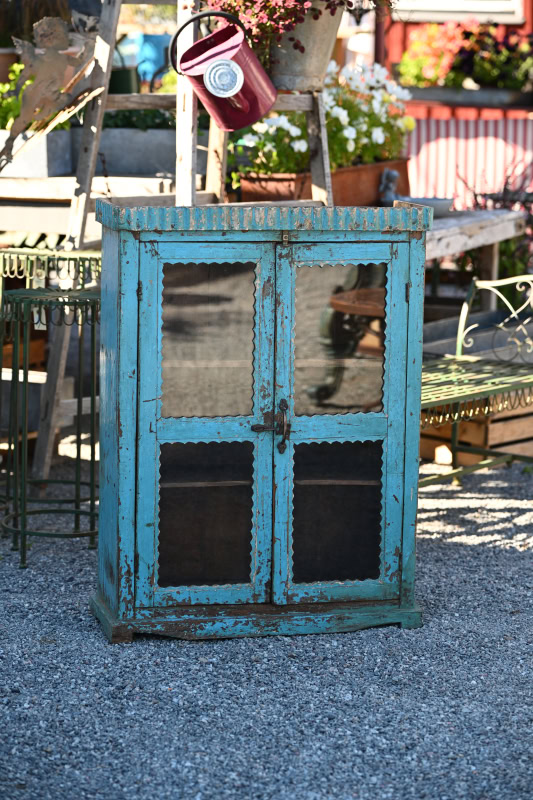 Vitrinskåp vintage