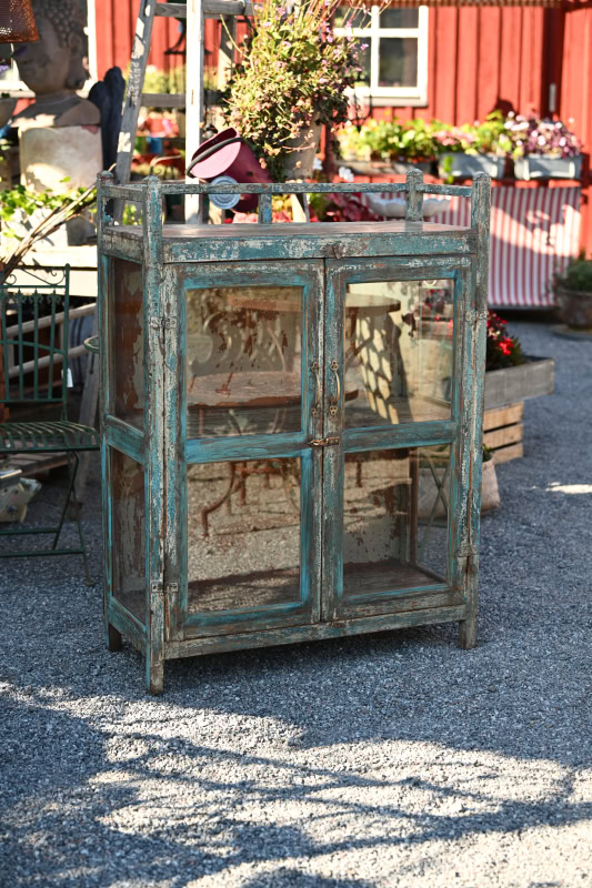 Vitrinskåp vintage
