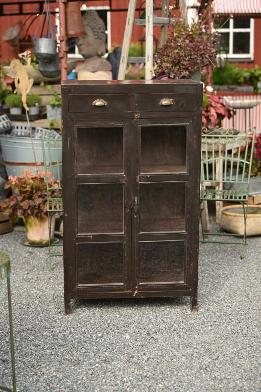 Vitrinskåp vintage