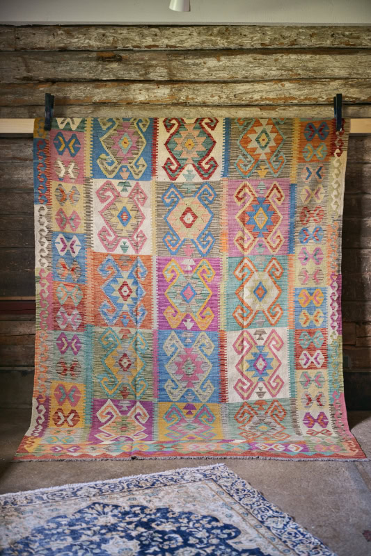 Unik handvävd kelim 202x297 cm