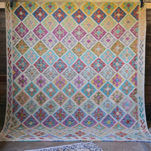 Unik handvävd kelim 224x290 cm