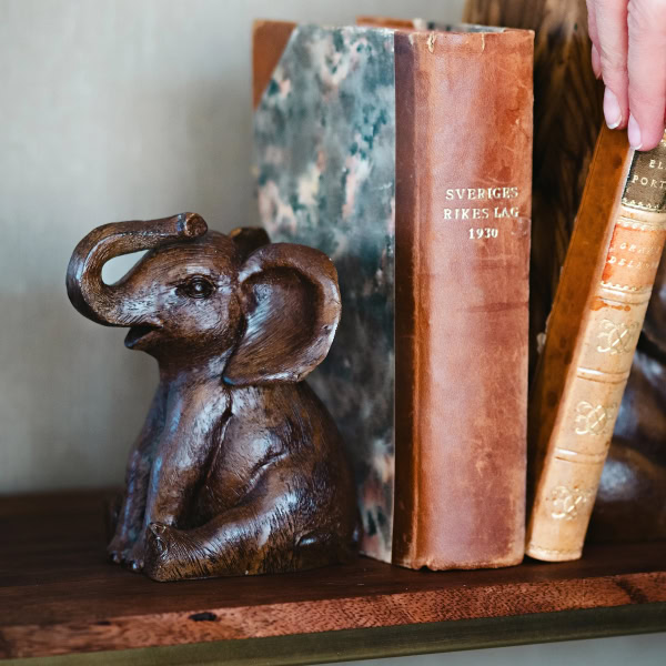 elefant dekoration bokstöd