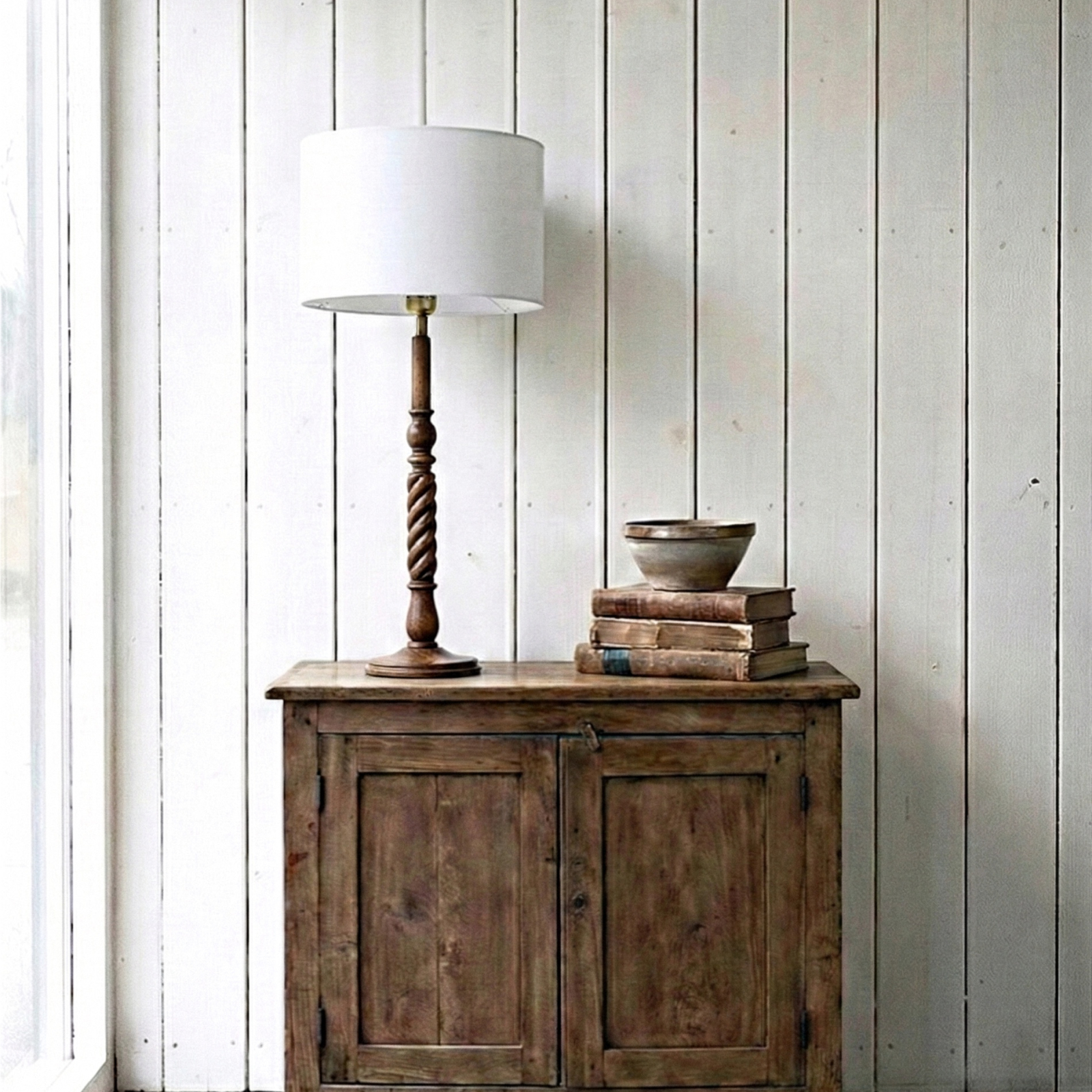 Bordslampa svarvat trä / svarvad trälampa H56 cm