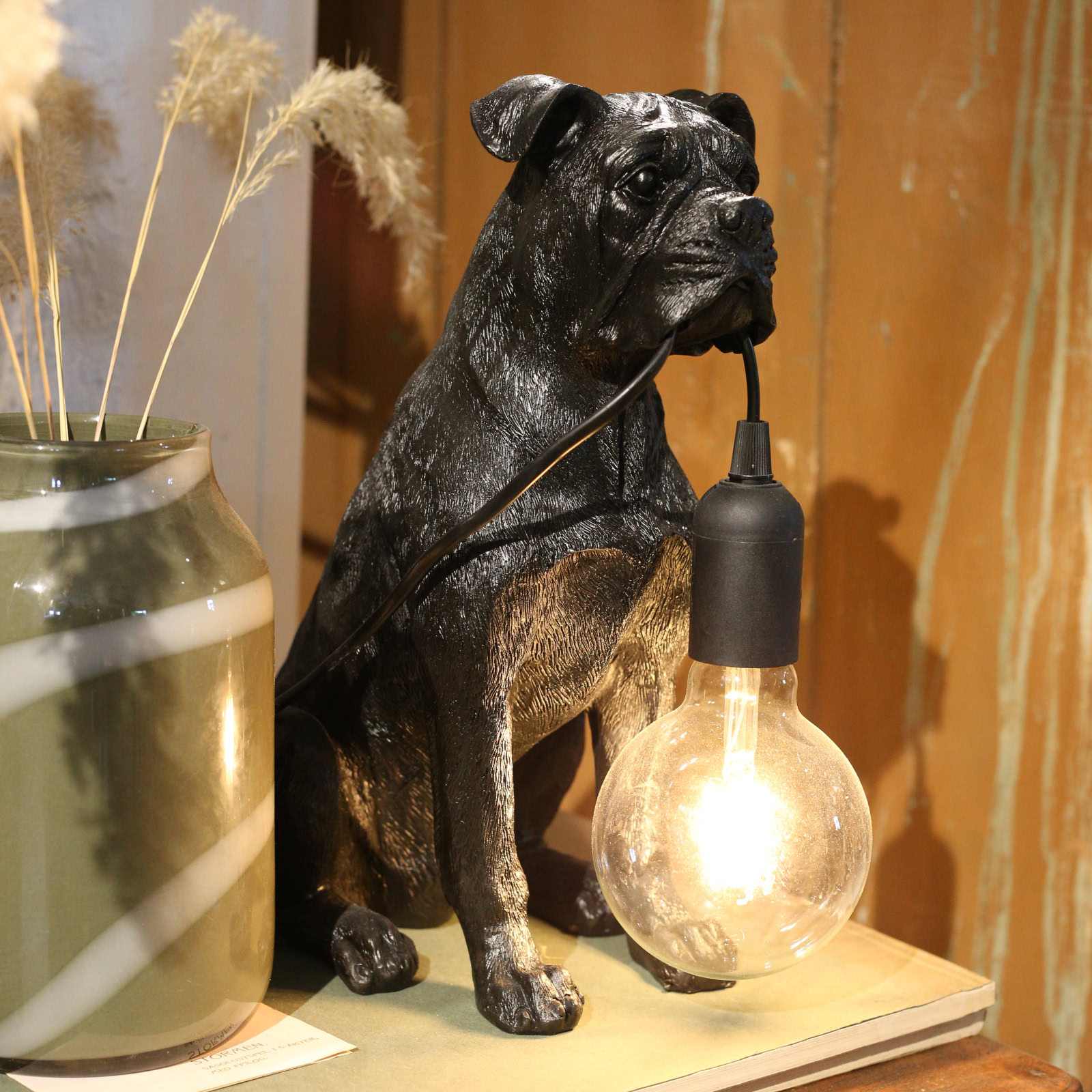 Bordslampa / hundlampa boxervalp