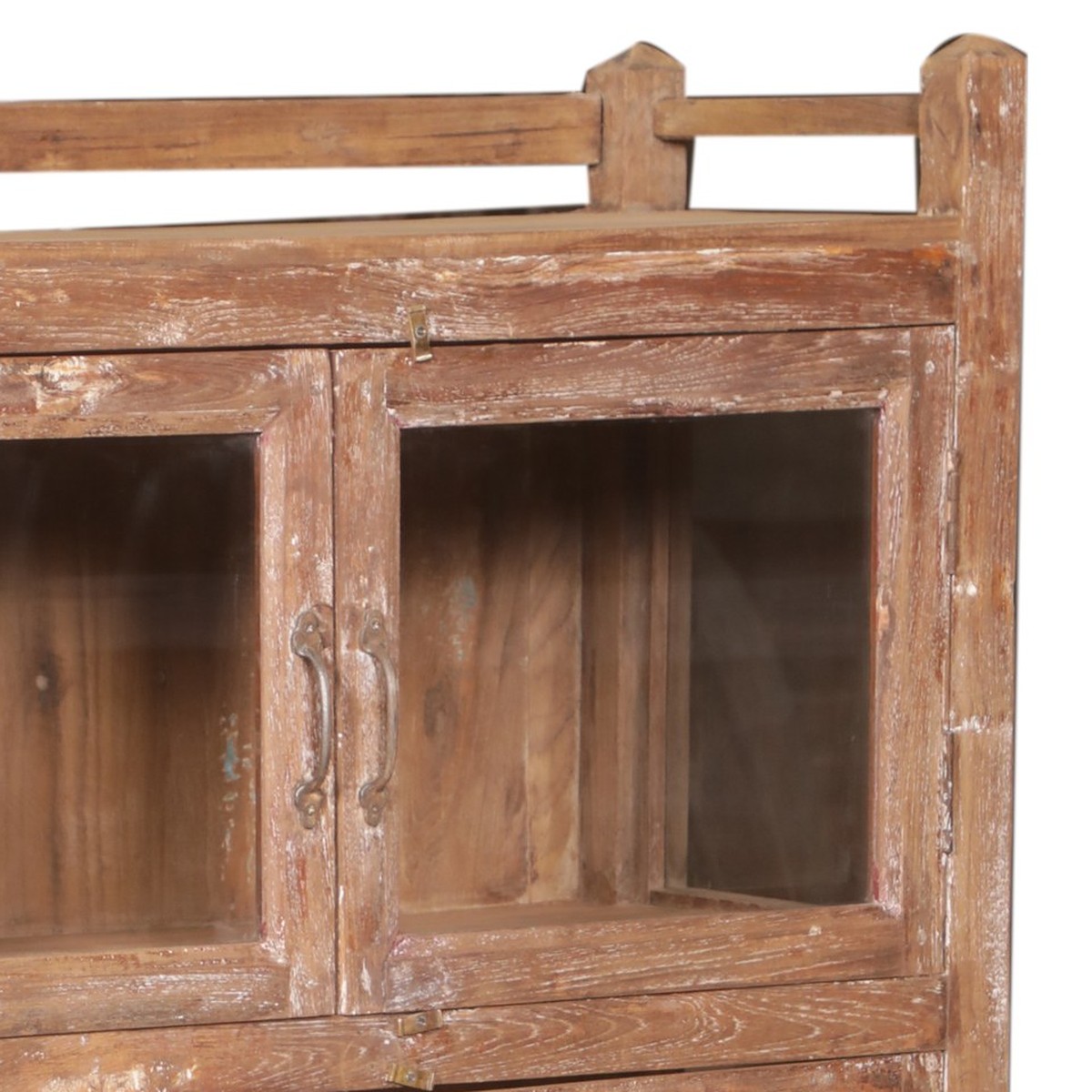 Detalj övre hörn – Vitrinskåp vintage DZ-001676