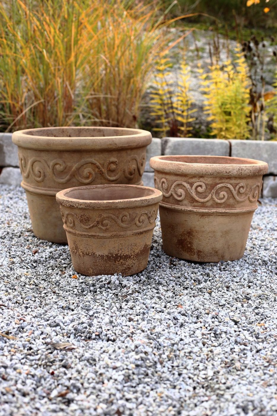 Kruka i terrakotta med dekor – Antique Chocolate